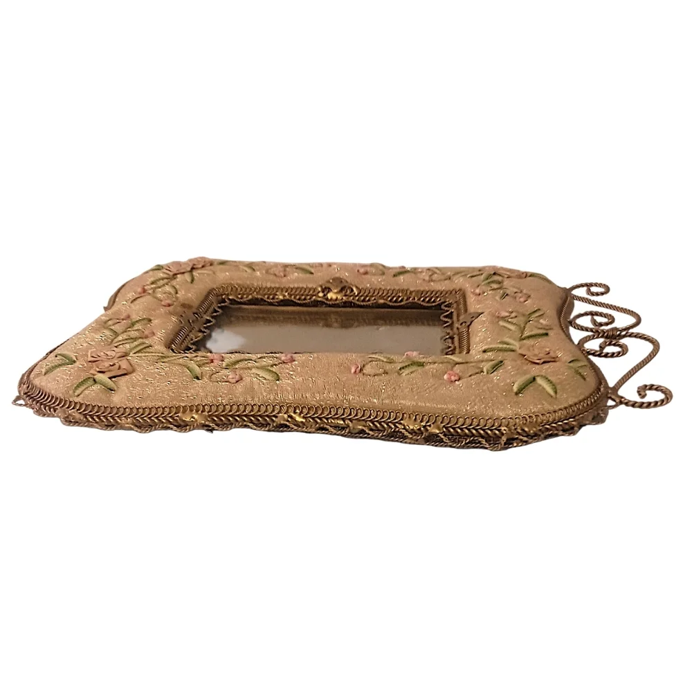 Vtg Victorian Embroidered Flower Picture Frame Photo Gold Lame'‎ Metal Mesh FLAW